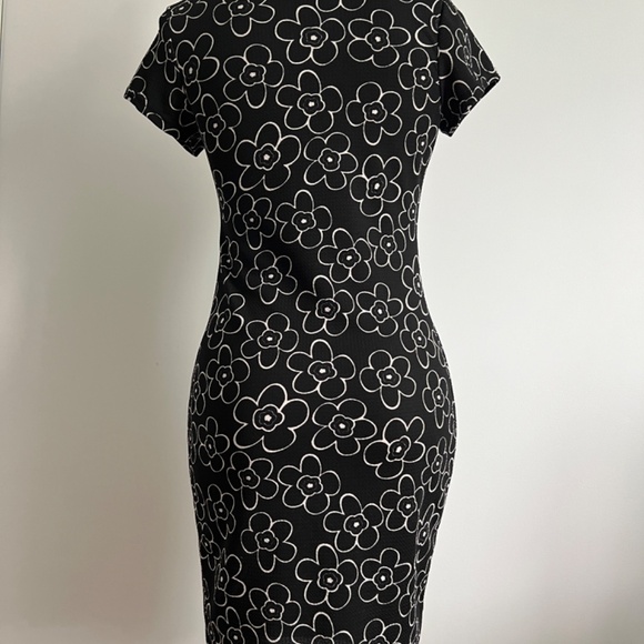 Guilty - Black and White Floral Dress - Picture 5 of 9